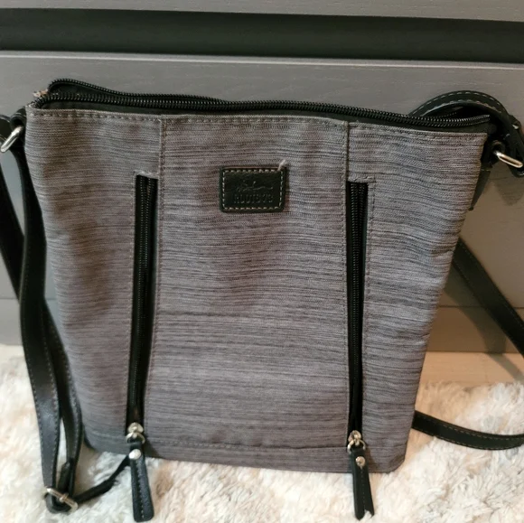 Roots Bags Roots 73 Double Zip Crossbody Shoulder Bag Poshmark